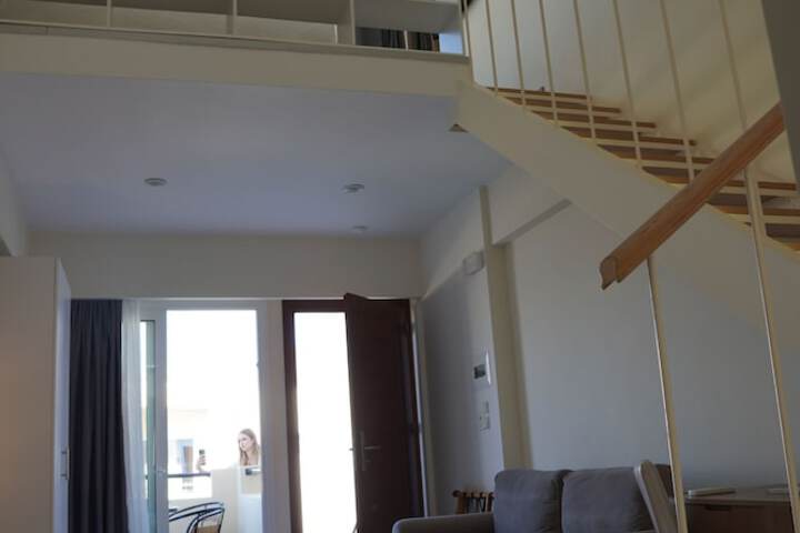 Room 46 of 154