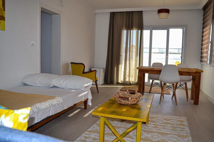 Room 15 of 35