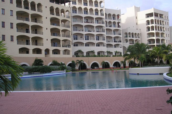 Pool 72 of 93