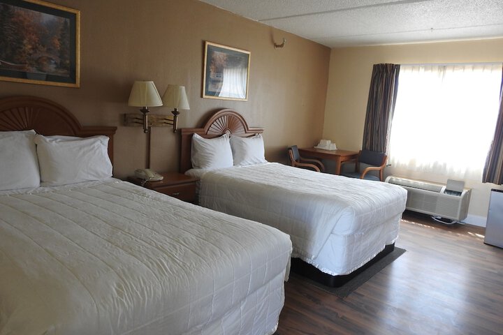 Room 10 of 34