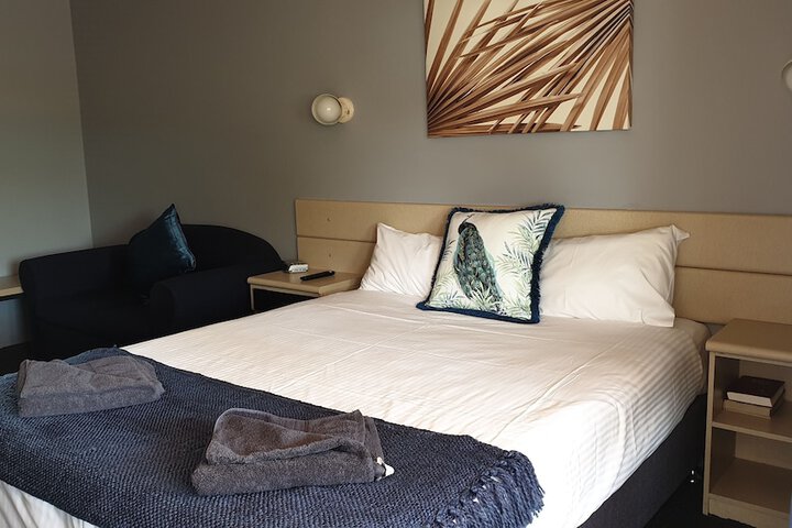 Room 3 of 63