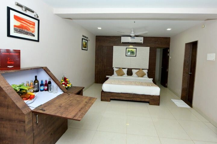 Room 11 of 73