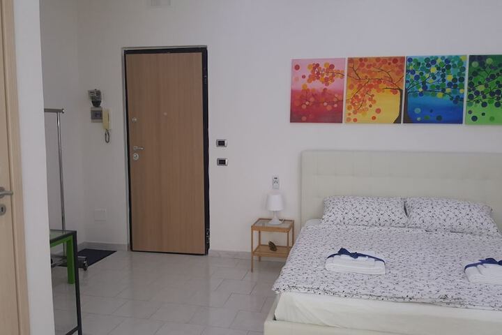 Room 3 of 18
