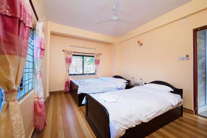 Room 18 of 52