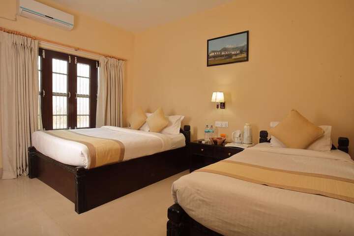 Room 8 of 27