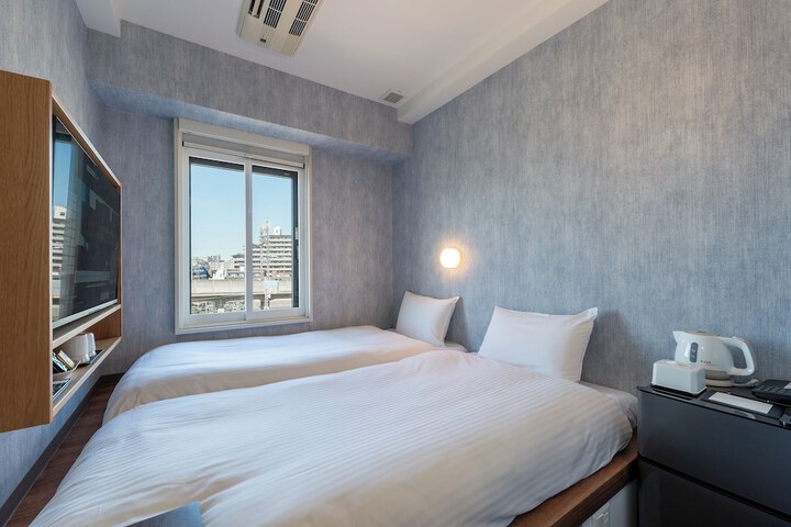 Room 45 of 105