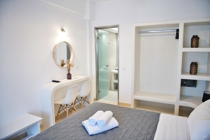 Room 10 of 73