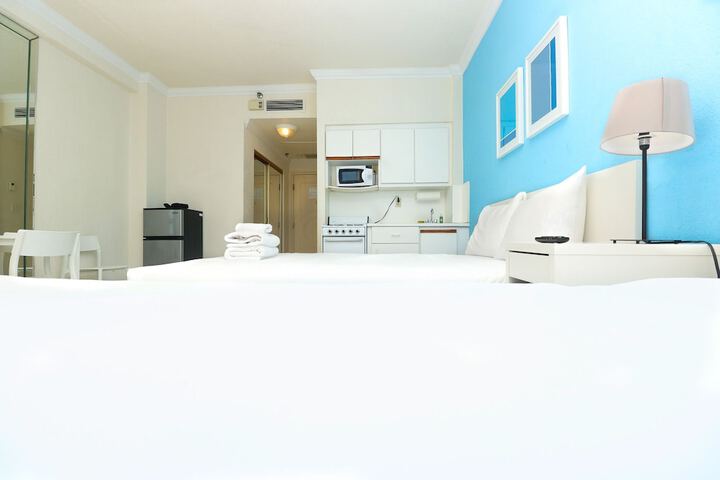 Room 7 of 27