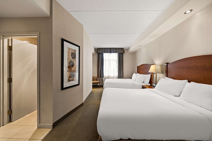 Room 4 of 65