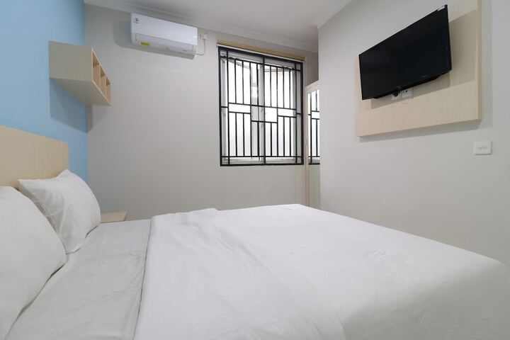 Room 14 of 27
