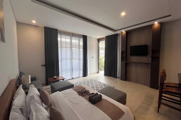 Room 57 of 86