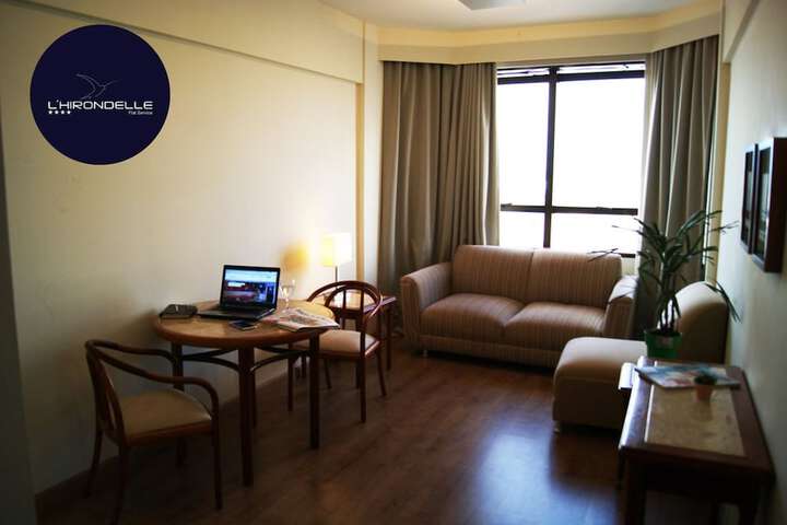 Room 11 of 30