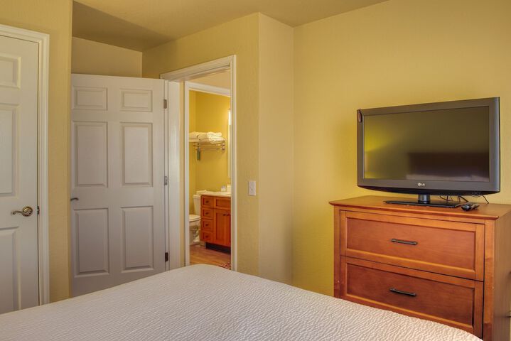 Room 4 of 53