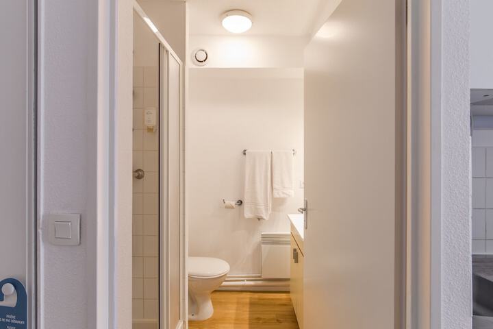 Room 20 of 32