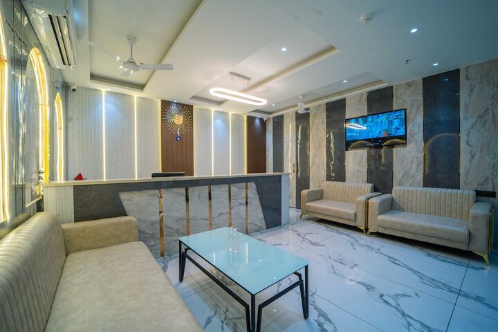 Hotel Interior 6 of 33