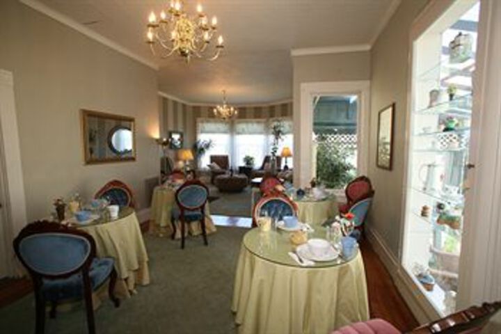 Breakfast/Coffee Service 2 of 19