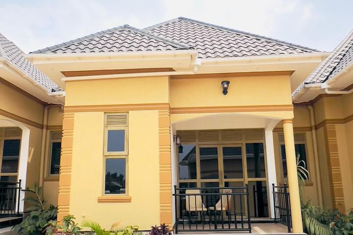 Zotel leisure courts kisigula