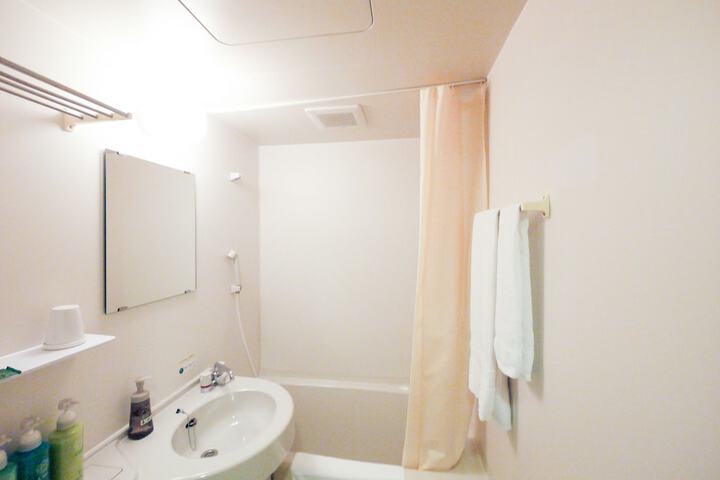 Room 17 of 29
