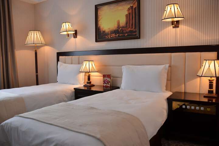 Room 14 of 39
