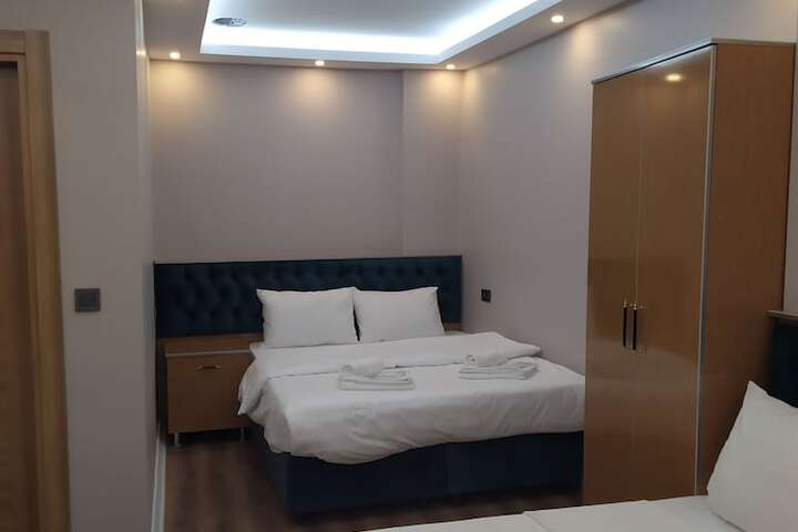 Room 50 of 111