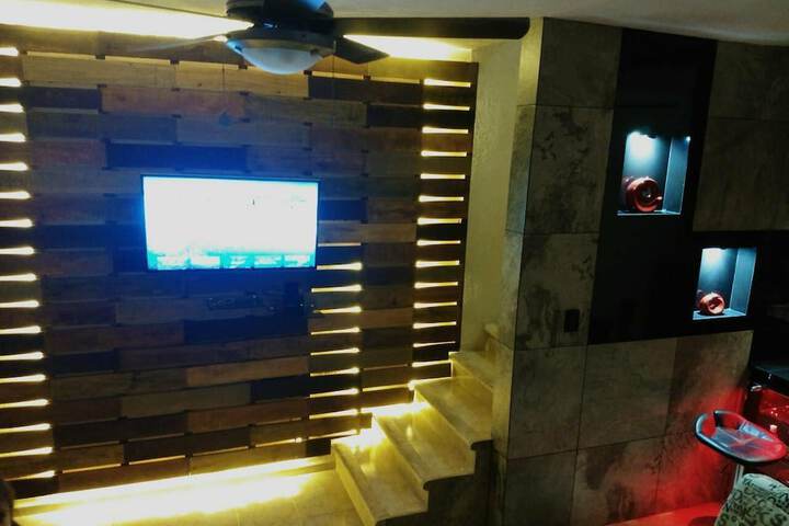 Room 12 of 24
