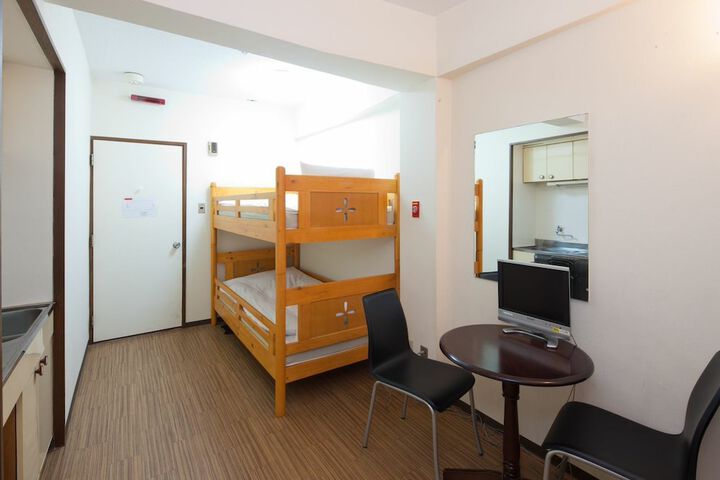 Room 5 of 24