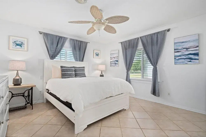 Room 2 of 11
