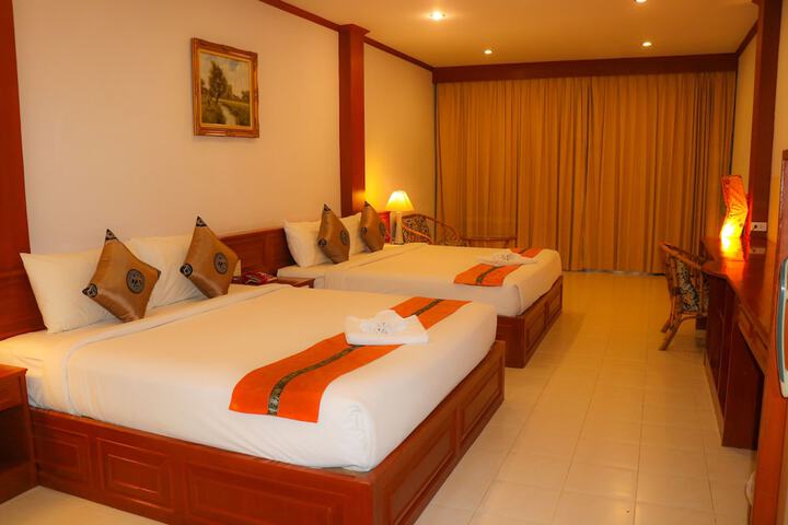 Room 8 of 73