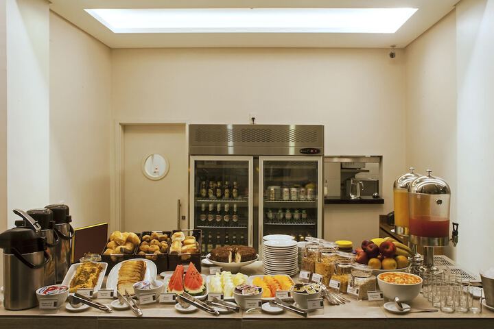 Breakfast/Coffee Service 36 of 50
