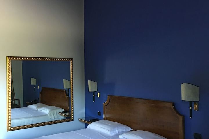 Room 54 of 110