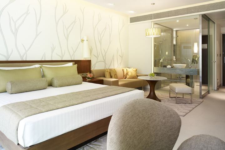 Room 16 of 31