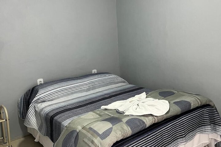 Room 28 of 34