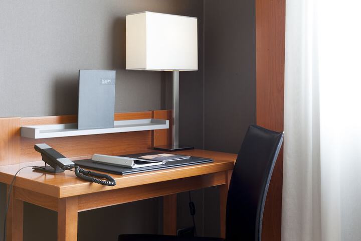 In-room business center
