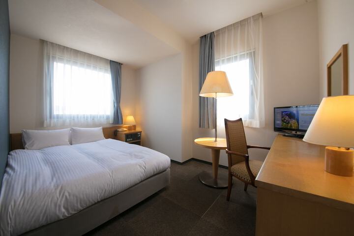 Room 5 of 44