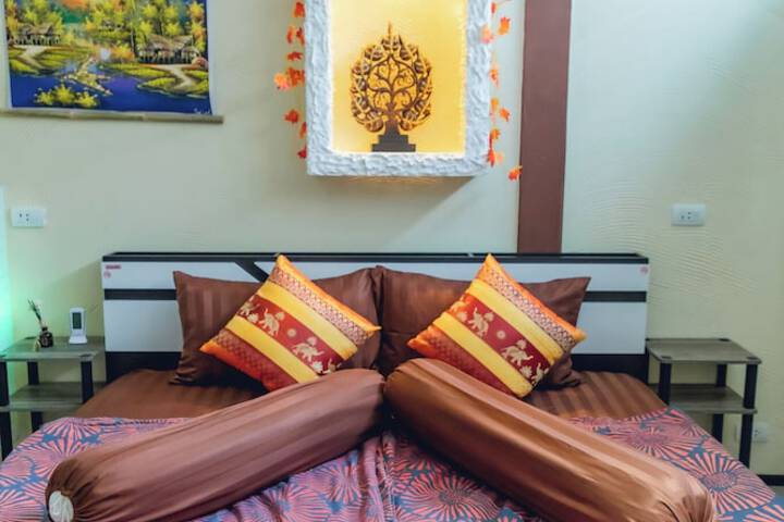 Room 16 of 196