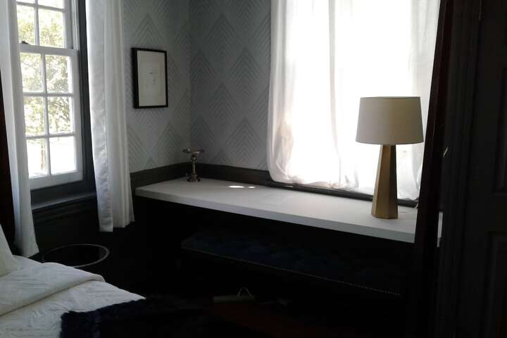 Room 17 of 42