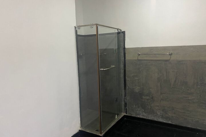 Room 75 of 93