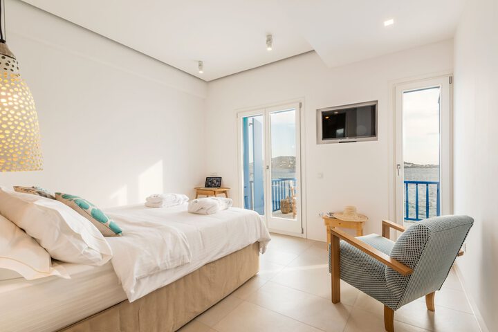 Room 4 of 44