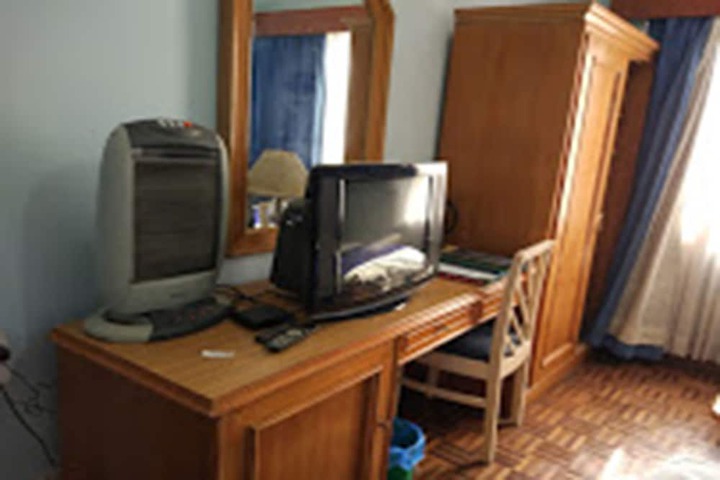 Room 8 of 22