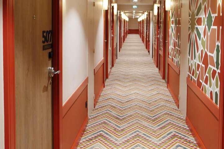 Room 8 of 49