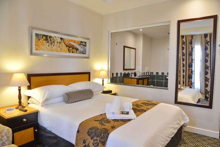 Room 8 of 35