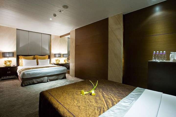 Room 28 of 54