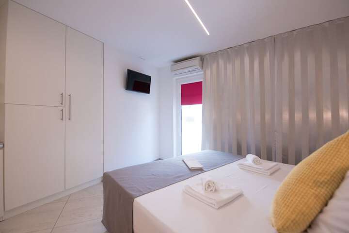 Room 8 of 54