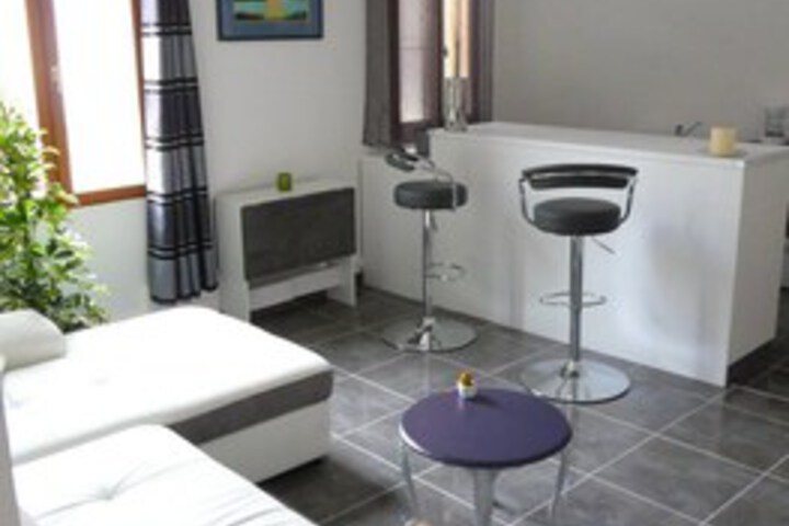 Room 12 of 27