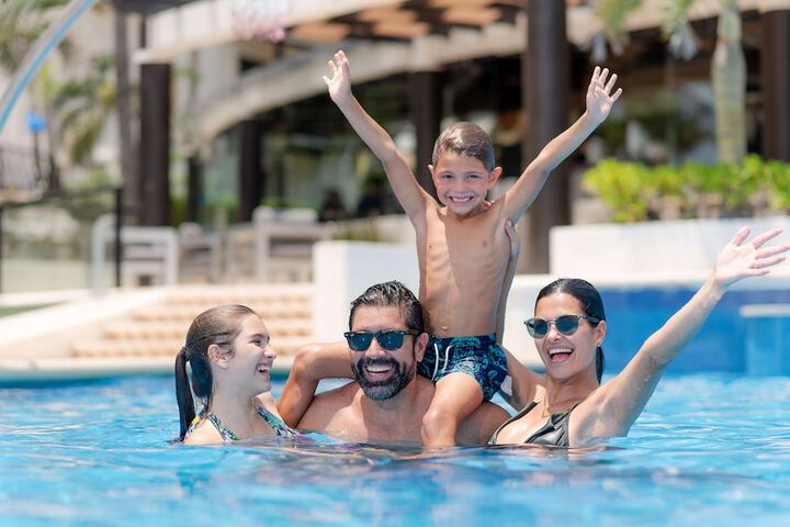 Pools & Facilities