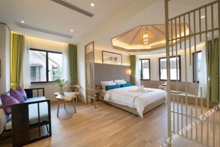 General 6 of 23