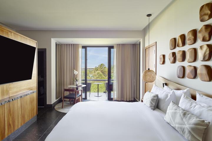 Room 18 of 111