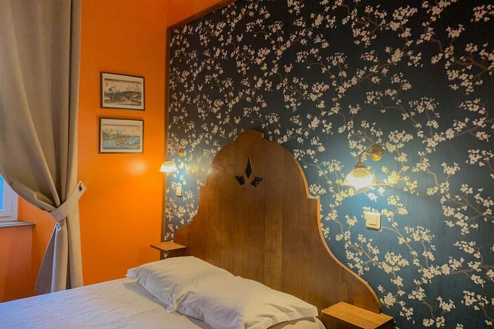 Room 14 of 107