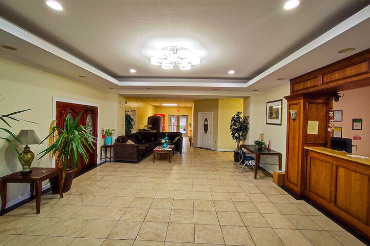 Hotel Interior 7 of 27