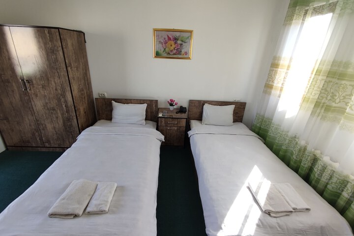 Room 29 of 70